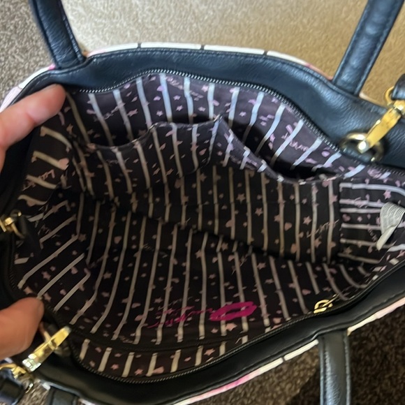 Luv by Betsey Johnson Pink Flowers and Black Purse Satchel - Picture 8 of 9